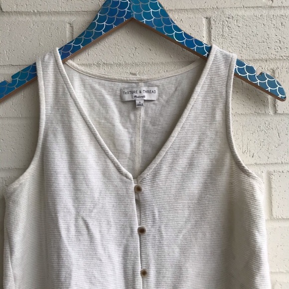Madewell texture & thread button front tie top - Picture 3 of 8